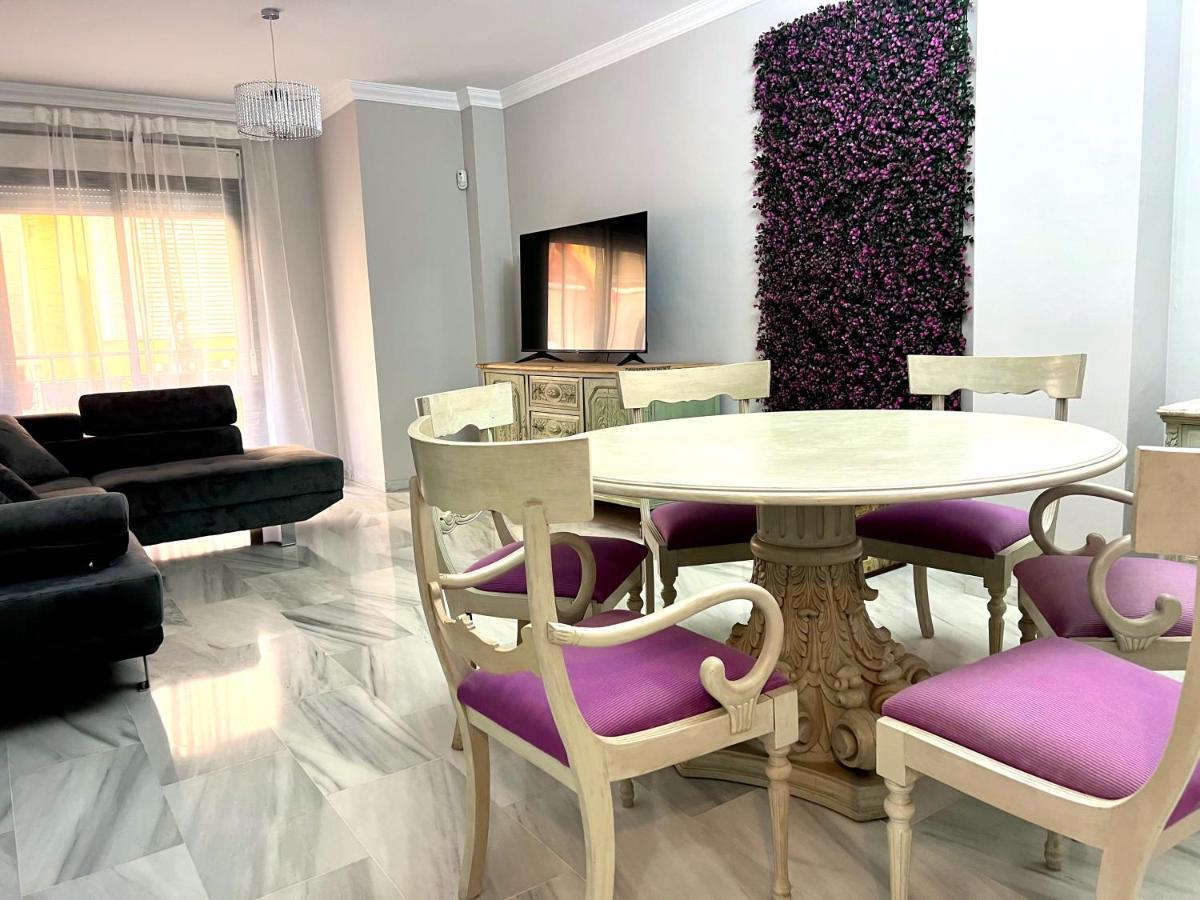 Puerto Deluxe Apartment Malaga Bagian luar foto